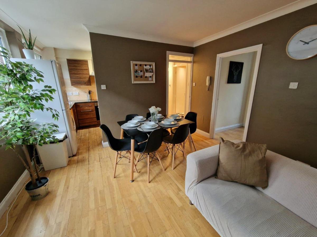 3 Bedrooms Flat Near Russell Square ลอนดอน ภายนอก รูปภาพ